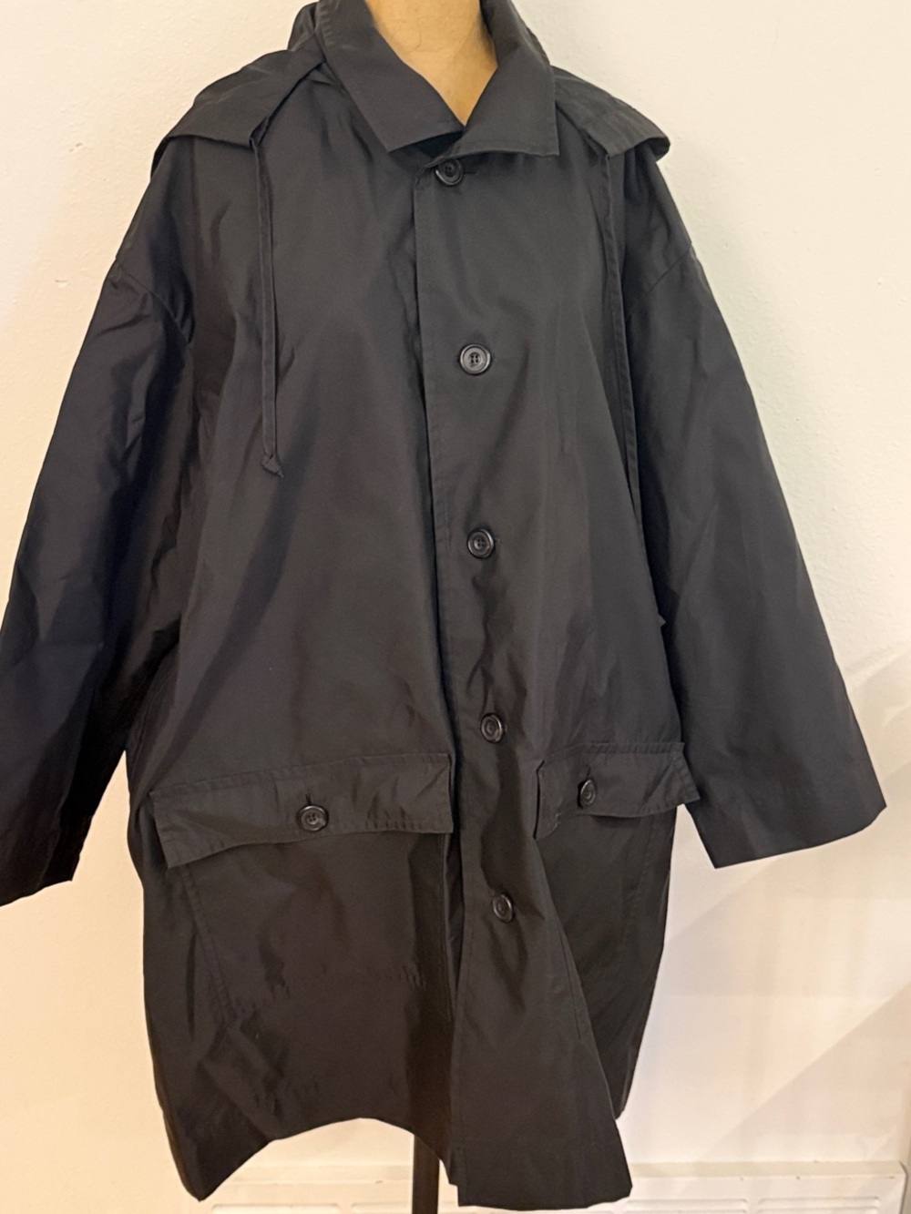 Eskandar OS black hooded jacket like new condition